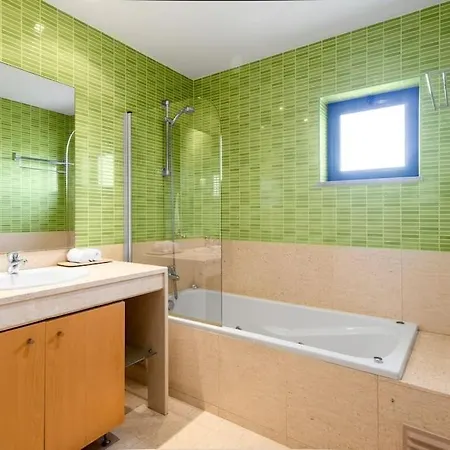 Lidia Oura With Private Swimmingpool Villa *