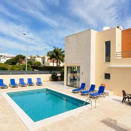 Lidia Oura With Private Swimmingpool Villa *