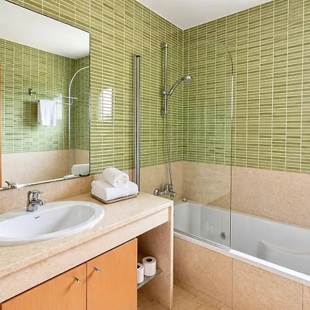 Lidia Oura With Private Swimmingpool *